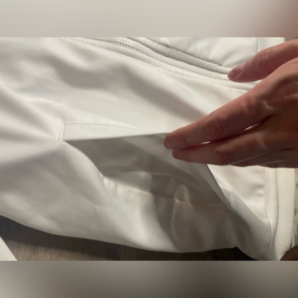 Adidas boys White track suit - Picture 8 of 14